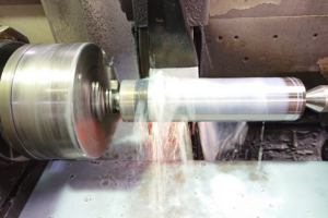 センター穴がない場合の研削（研磨）の画像